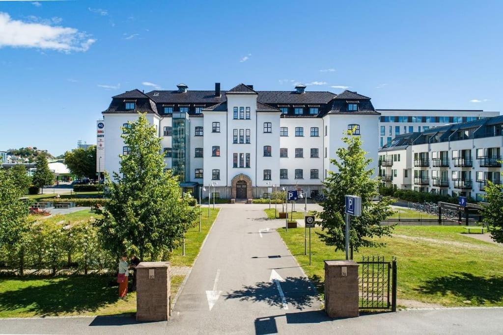 1-Roms Toppleilighet Pa Tangen/Bystranda Apartment Kristiansand Ngoại thất bức ảnh