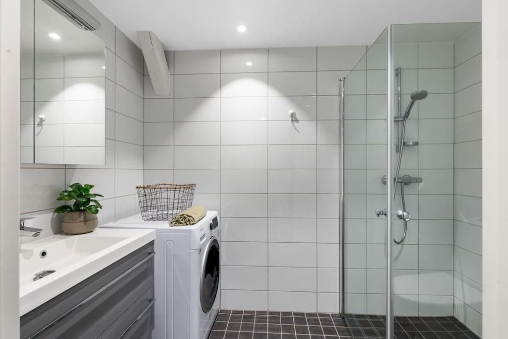 1-Roms Toppleilighet Pa Tangen/Bystranda Apartment Kristiansand Ngoại thất bức ảnh